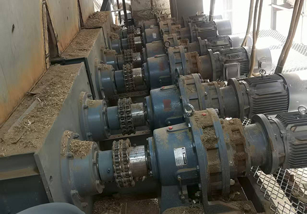 雙螺旋爐前給料機(jī)